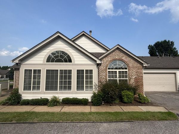 8911 Oak Branch Lane, Olive Branch, MS 38654