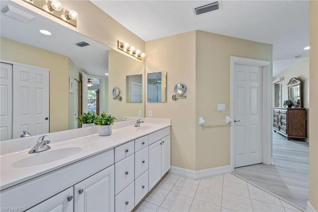 1263 Rialto Way, Unit 102, Naples, FL 34114 Photo