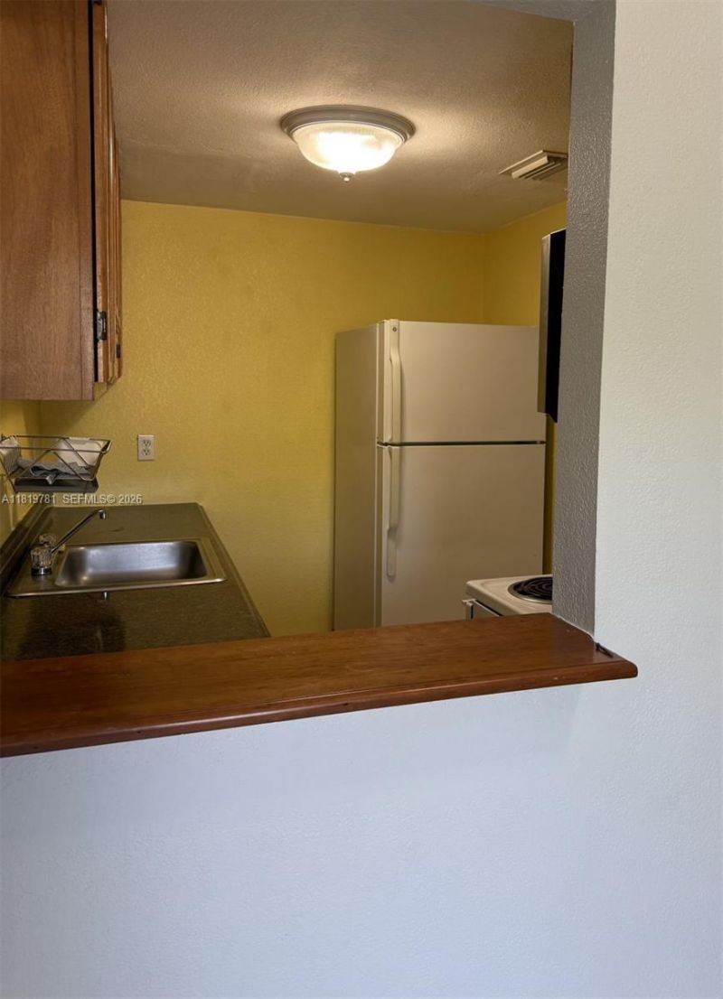 1351 SW 4th St, Unit 11, Miami, FL 33135 Photo