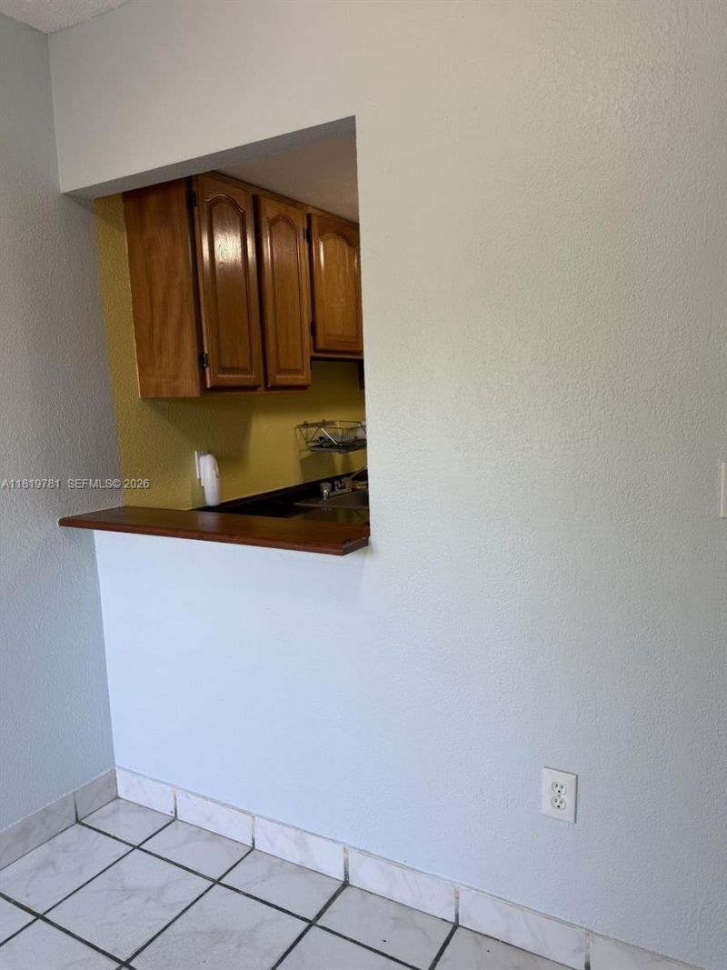 1351 SW 4th St, Unit 11, Miami, FL 33135 Photo