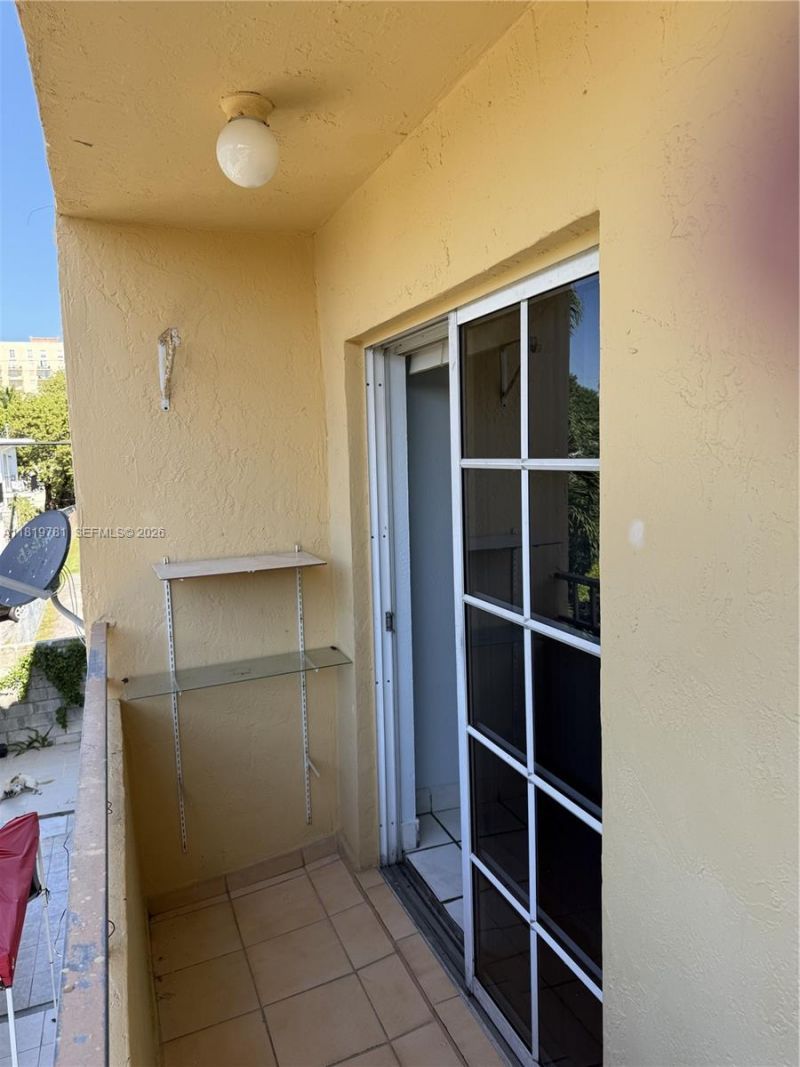 1351 SW 4th St, Unit 11, Miami, FL 33135 Photo