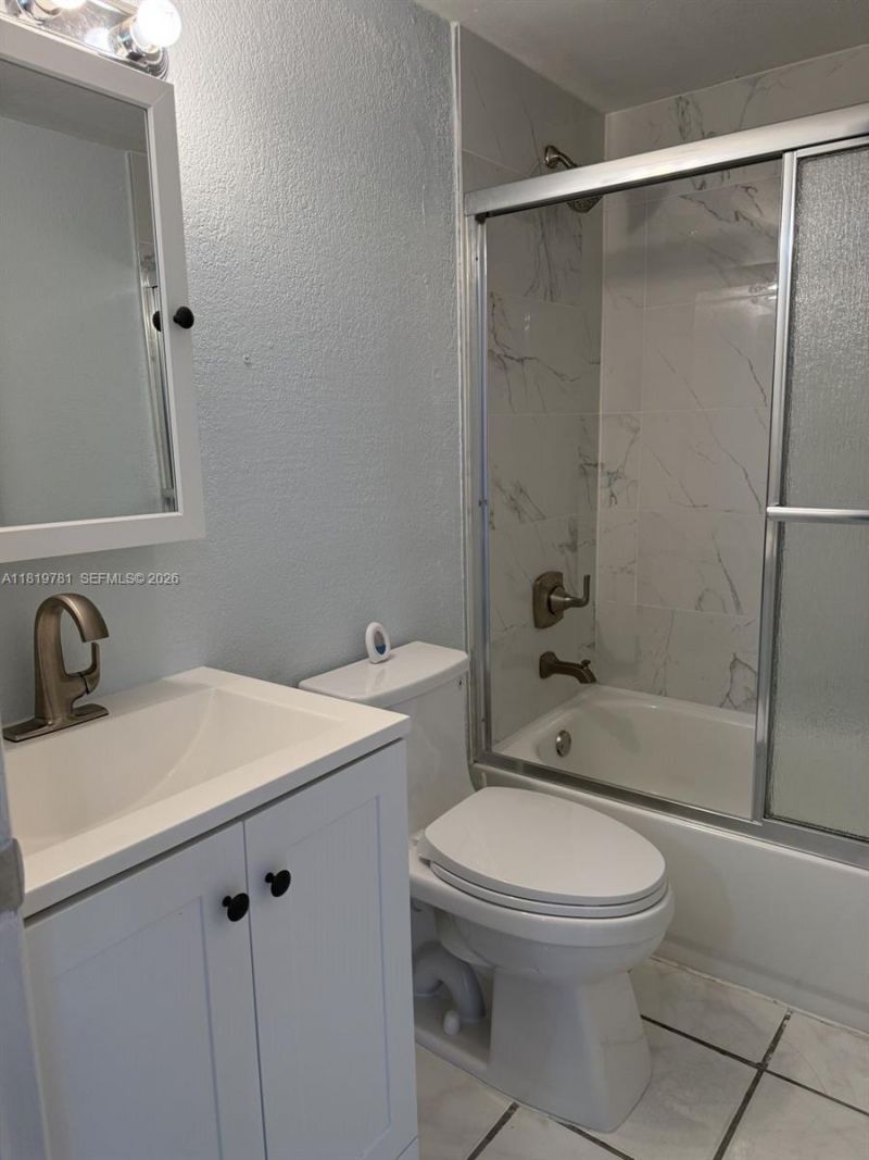 1351 SW 4th St, Unit 11, Miami, FL 33135 Photo