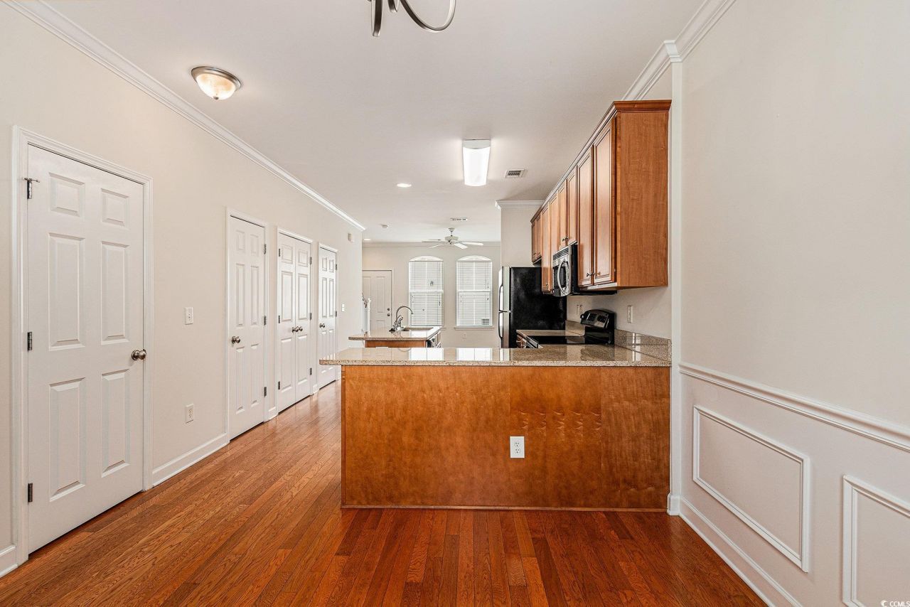 750 Howard Ave. Photo 13