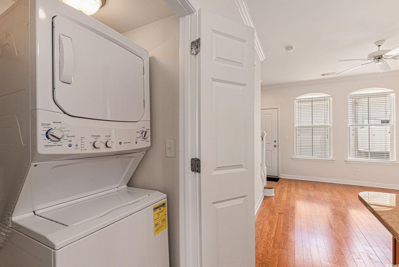 750 Howard Ave. Photo 18