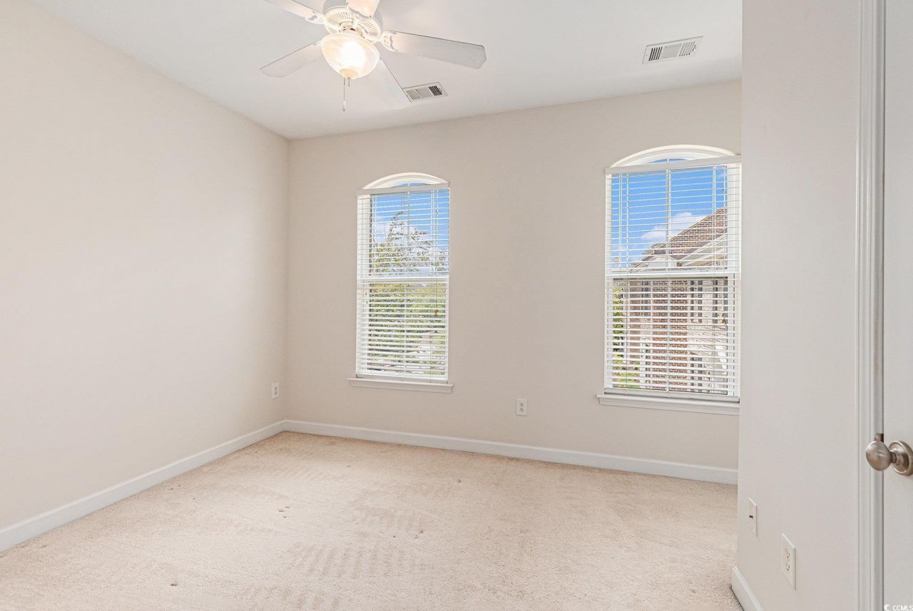 750 Howard Ave. Photo 20