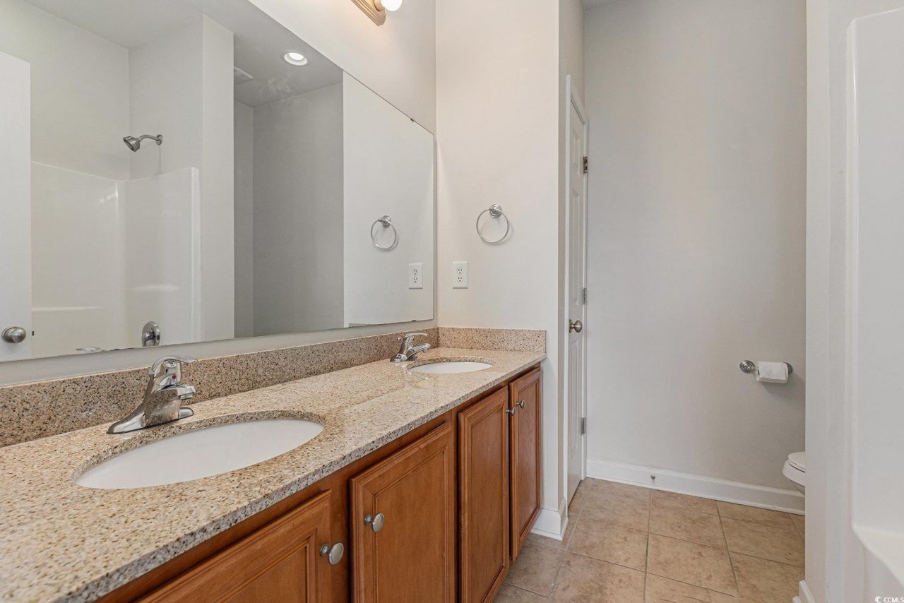 750 Howard Ave. Photo 23