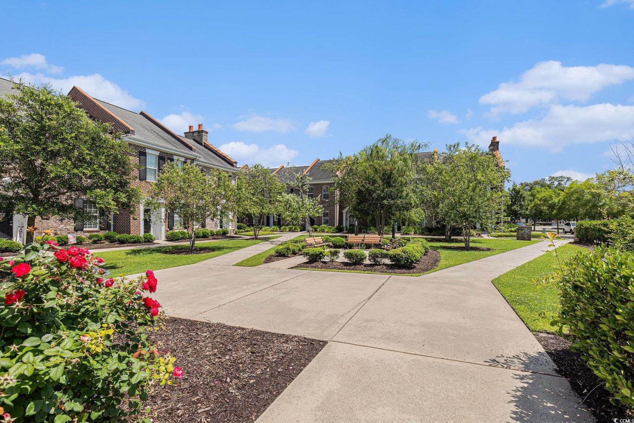 750 Howard Ave. Photo 4