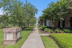 750 Howard Ave. photo 4