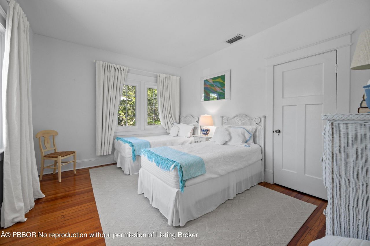 141 Chilean Avenue, Palm Beach, FL 33480 Photo