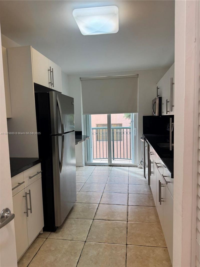 8888 Collins Ave, Unit 318, Surfside, FL 33154 Photo