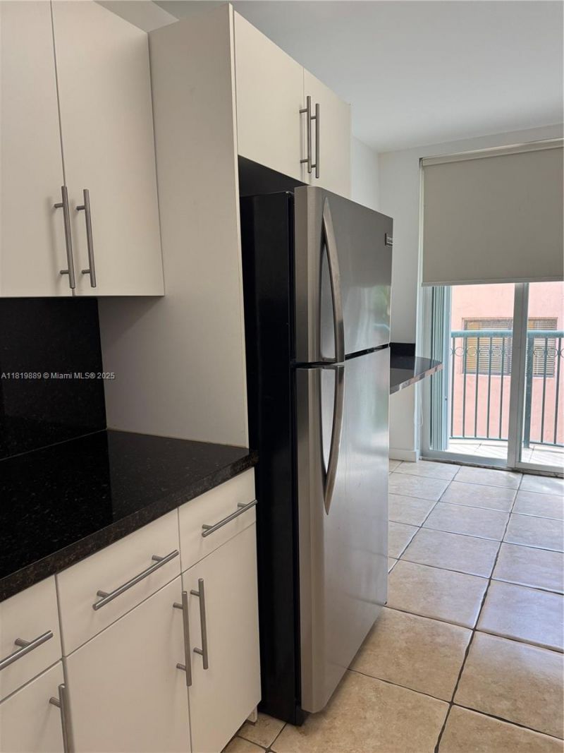 8888 Collins Ave, Unit 318, Surfside, FL 33154 Photo