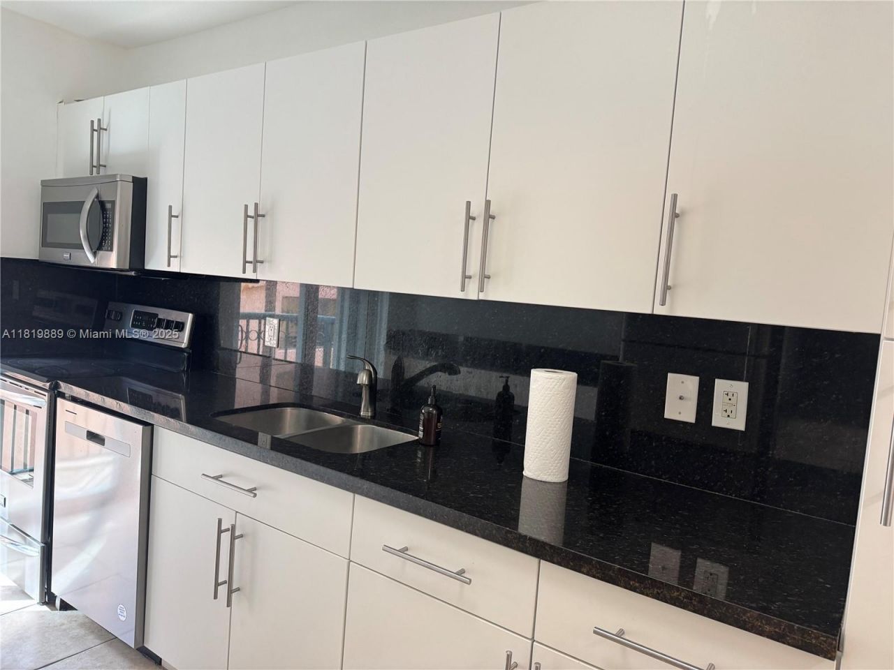 8888 Collins Ave, Unit 318, Surfside, FL 33154 Photo