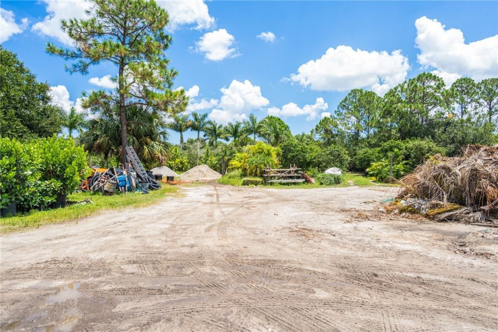 10255 99th Way, Sebastian, FL 32958 Photo