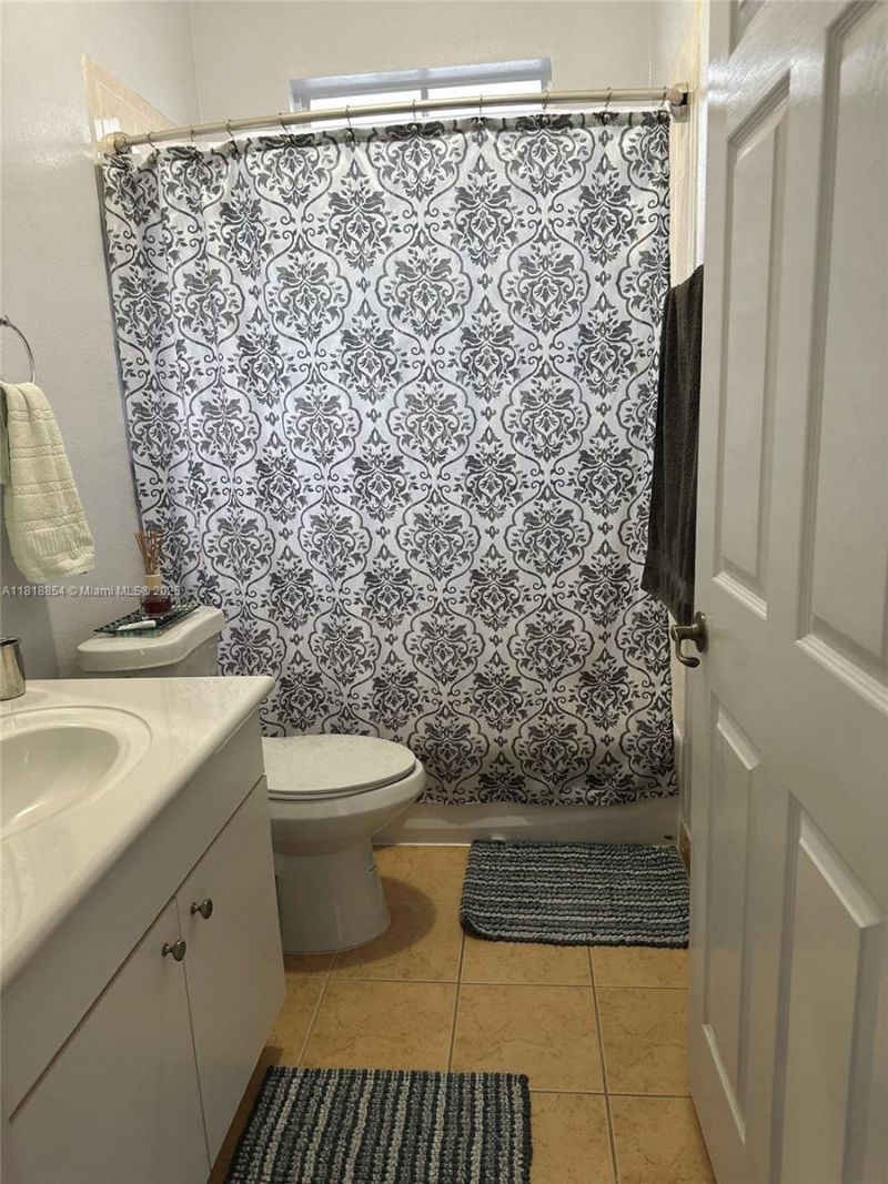 16419 SW 84th St, Miami, FL 33193 Photo