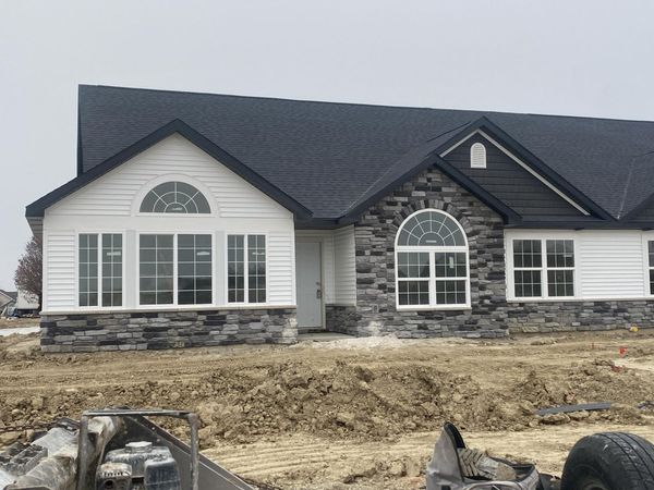 5436 Fountain Circle, Crown Point, IN 46307