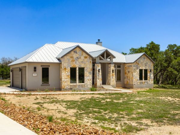 34784 High Gate, Bulverde, TX 78163