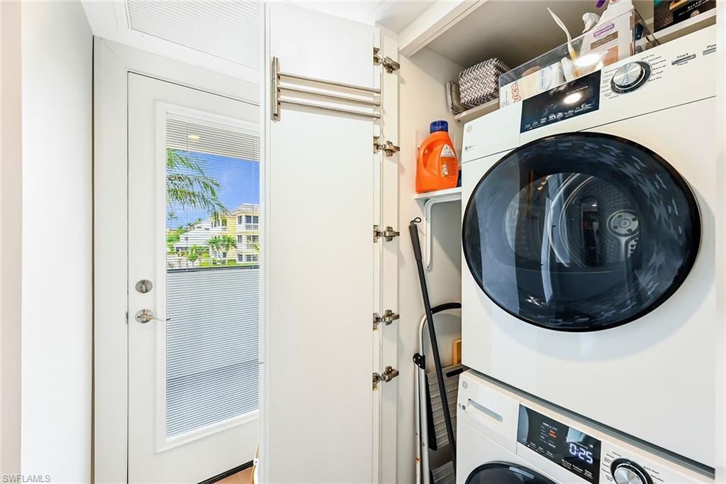 250 7th Ave S, Unit 207, Naples, FL 34102 Photo