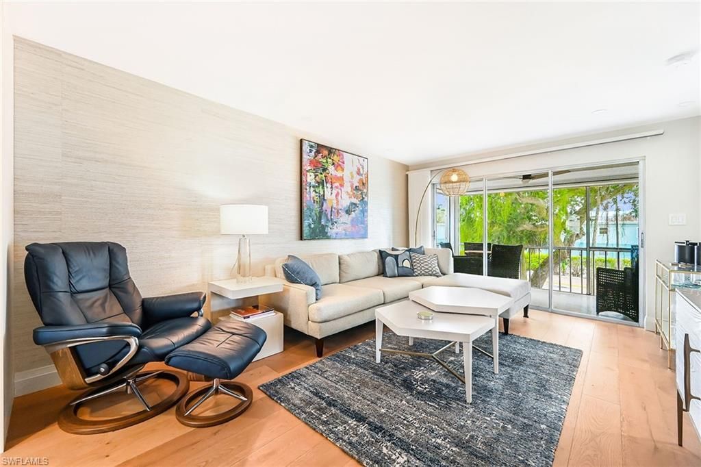 250 7th Ave S, Unit 207, Naples, FL 34102 Photo