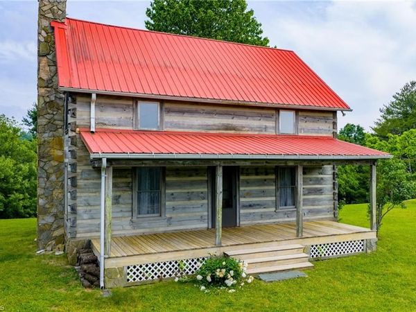 45 Bailey Road, Ennice, NC 28663