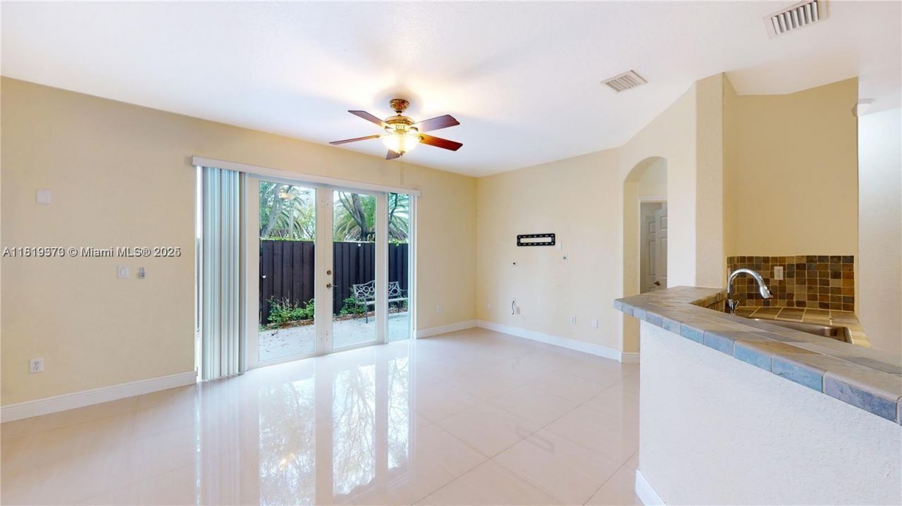 12281 SW 121st Ter, Miami, FL 33186 Photo