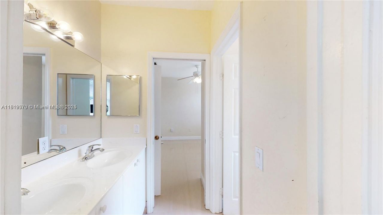 12281 SW 121st Ter, Miami, FL 33186 Photo