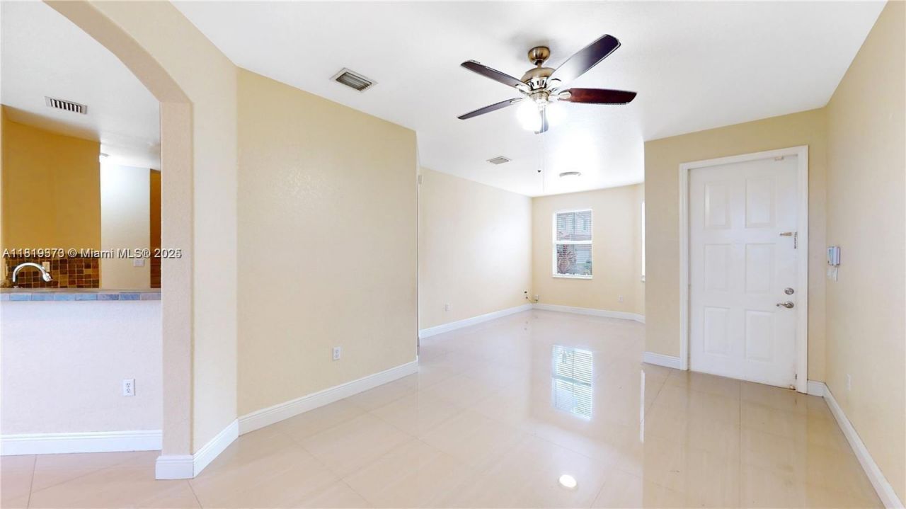 12281 SW 121st Ter, Miami, FL 33186 Photo