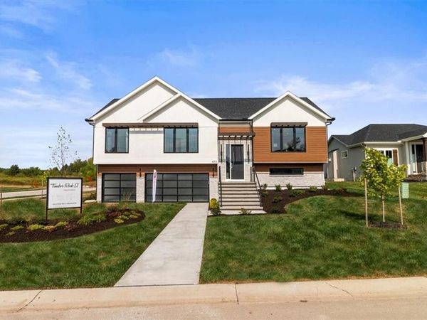 4313 SE Adams Drive, Blue Springs, MO 64014