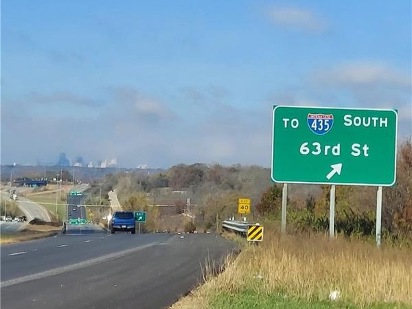 8500 E State Route 350 Highway, Kansas City, MO 64133