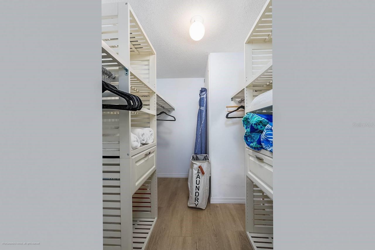 5600 Beach Way Drive, Unit 315, Sarasota, FL 34242 Photo