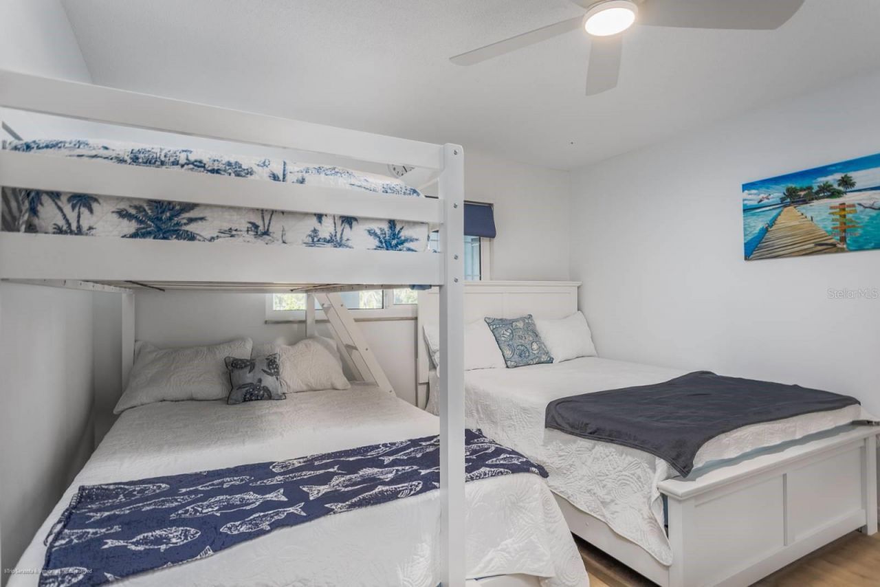 5600 Beach Way Drive, Unit 315, Sarasota, FL 34242 Photo