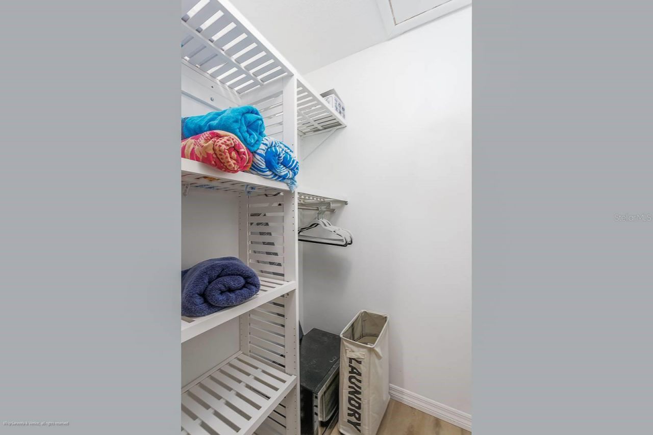 5600 Beach Way Drive, Unit 315, Sarasota, FL 34242 Photo