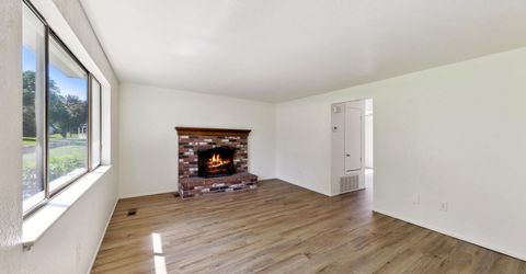 718 Travis Drive, Unit D, Carson City, NV 89701 Photo