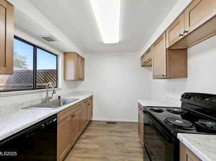 718 Travis Drive, Unit D, Carson City, NV 89701 Photo