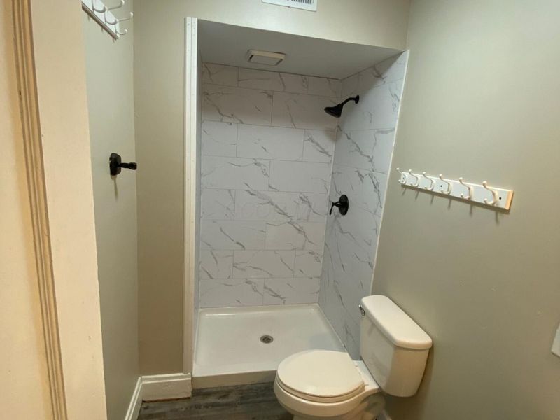 384 E 17th Avenue, Columbus, OH 43201 Photo 6