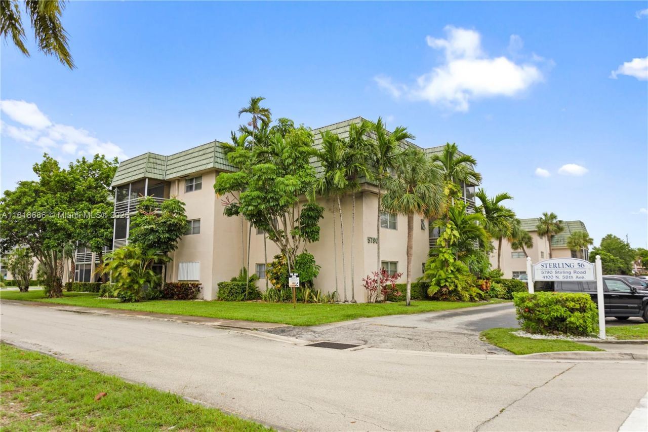 5790 Stirling, Unit 212, Hollywood, FL 33021 Photo