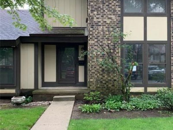 25045 Glenbrooke Dr Drive, Southfield, MI 48033