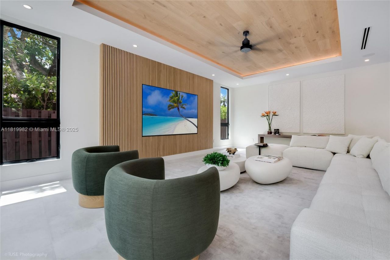 4110 Park Ave, Miami, FL 33133 Photo