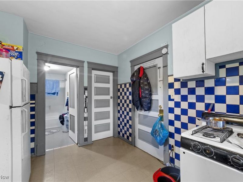 3334 W 82nd Street, Cleveland, OH 44102 Photo 5