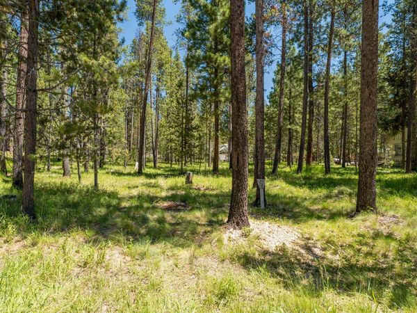 55568 Wagon Master Way, Unit 17, Bend, OR 97707