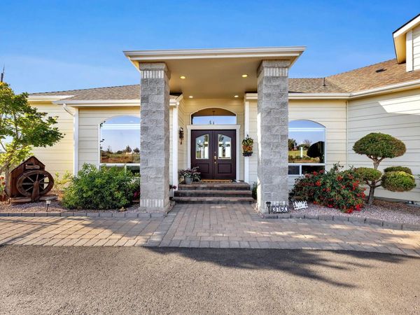 3760 SW Highway 97, Madras, OR 97741