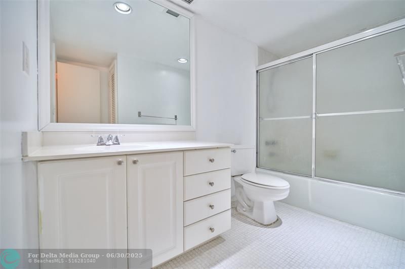 19390 Collins Avenue, Unit 212, Sunny Isles Beach, FL 33160 Photo