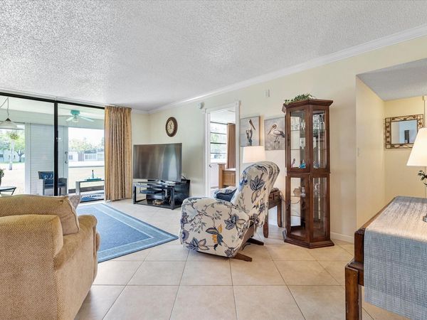 7460 NW 18 Street, Unit 106, Margate, FL 33063