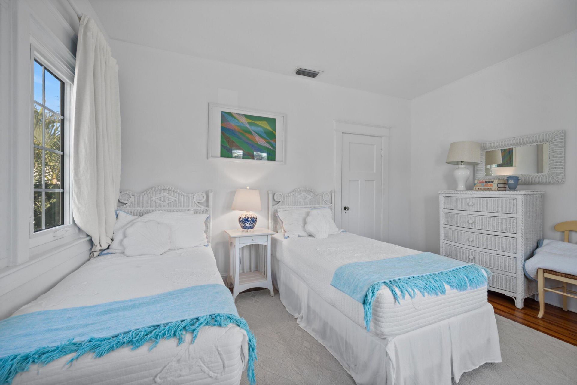 141 Chilean Avenue, Palm Beach, FL 33480 Photo