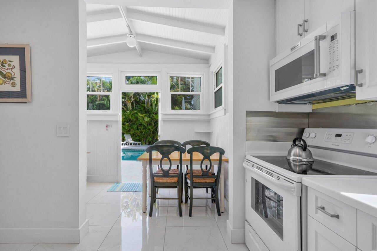 141 Chilean Avenue, Palm Beach, FL 33480 Photo