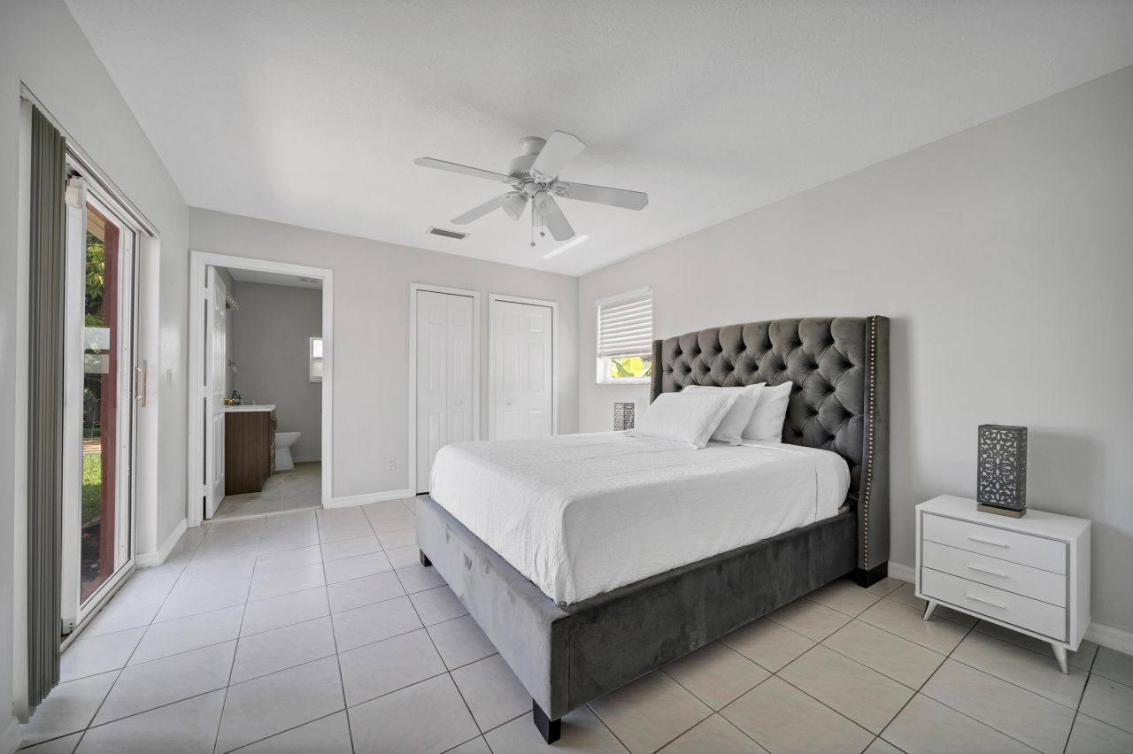 113 Madrid Street, Royal Palm Beach, FL 33411 Photo