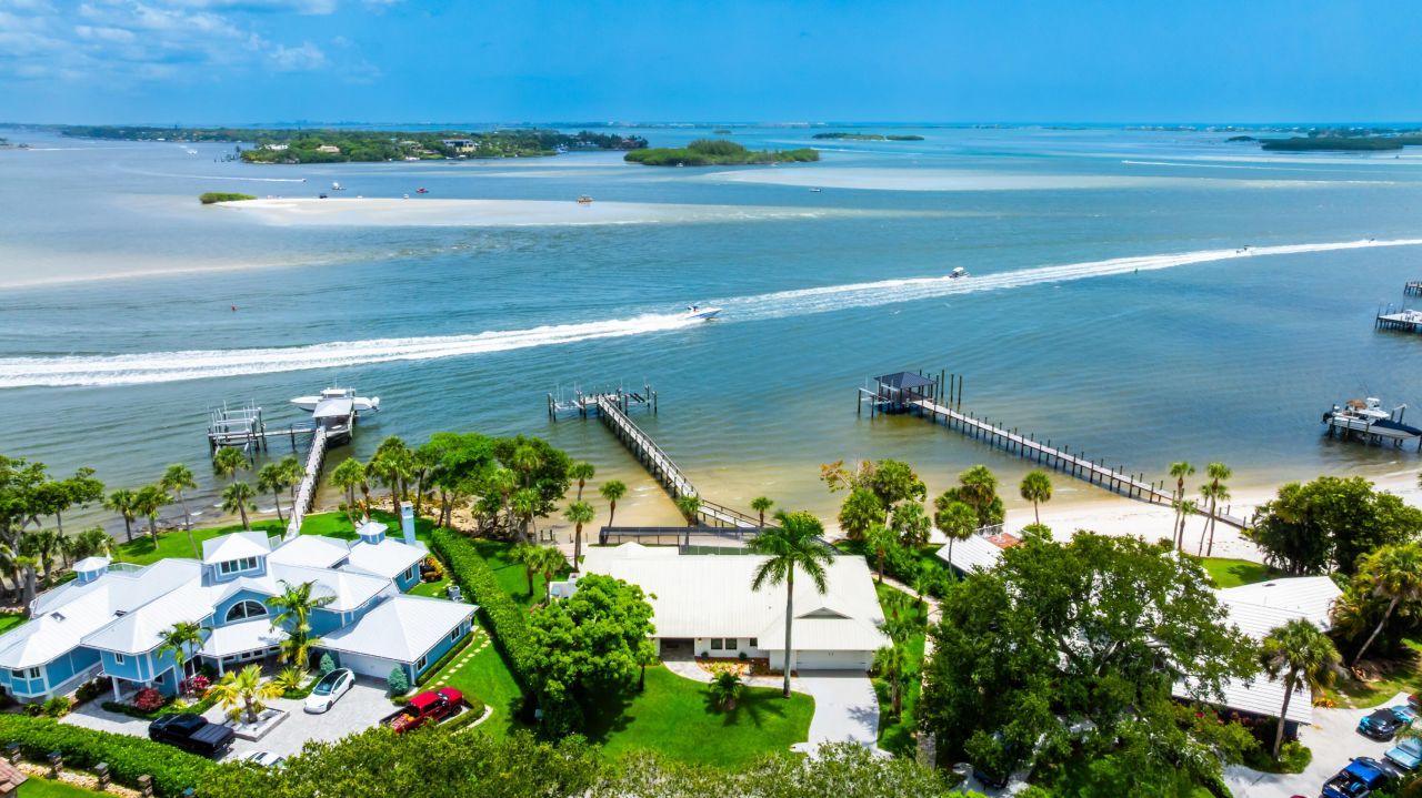 3501 SE Kubin Avenue, Stuart, FL 34997 Photo