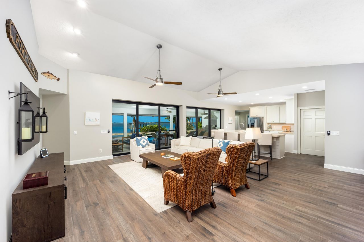 3501 SE Kubin Avenue, Stuart, FL 34997 Photo