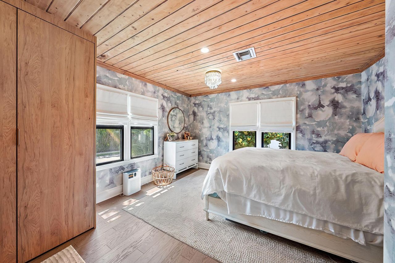 3211 Washington Road, West Palm Beach, FL 33405 Photo