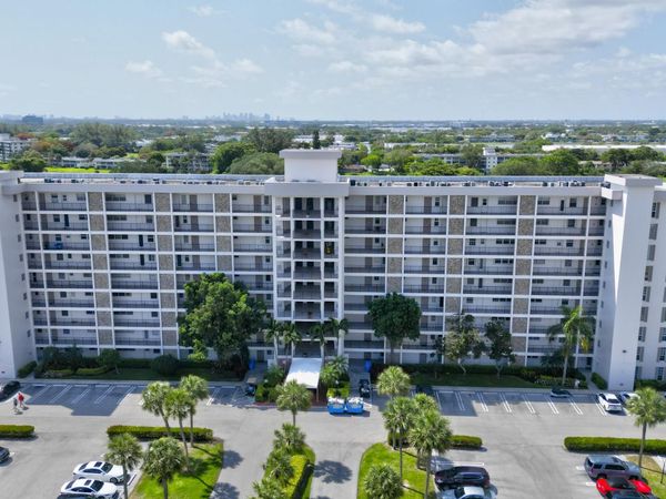 3050 N Palm Aire Drive, Unit 505, Pompano Beach, FL 33069