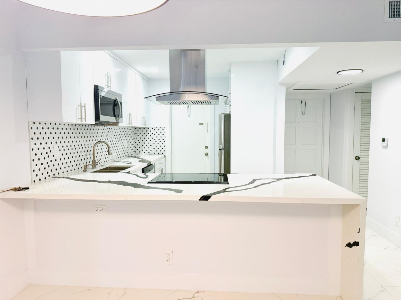 3050 N Palm Aire Drive, Unit 505, Pompano Beach, FL 33069 Photo